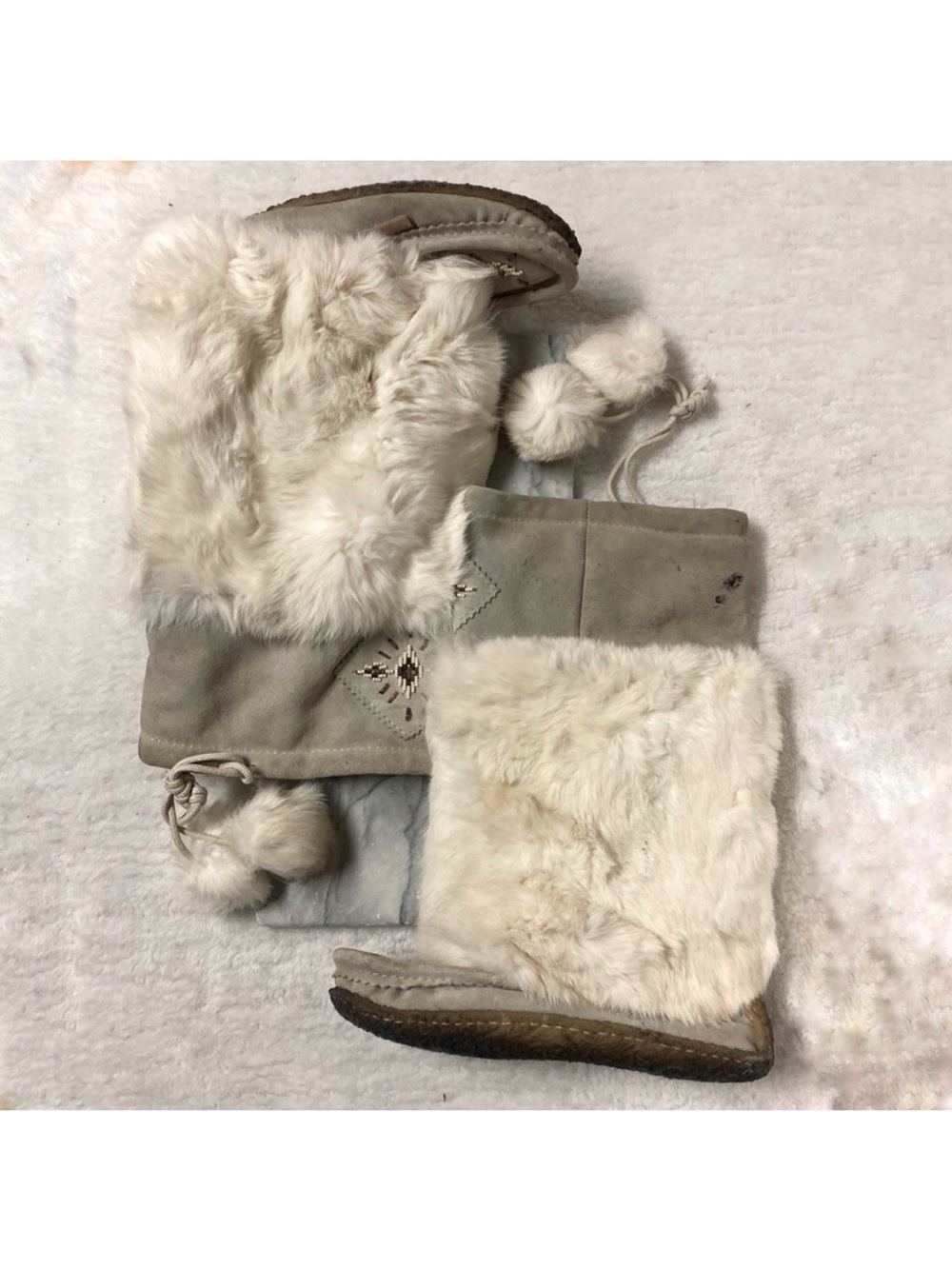 Laurentian Chief Moccasins Size 8 Shoes Cream White Suede Real Fur